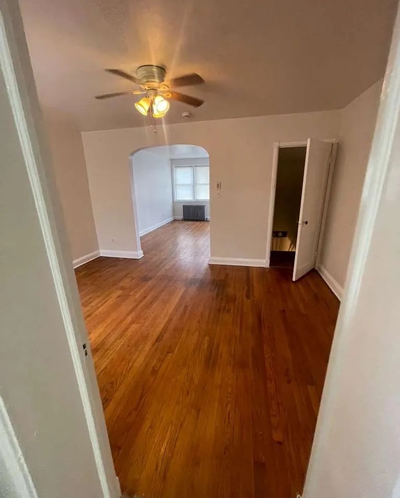Rowhome rental in Irvington, Baltimore, MD — 3 bed 2 bath